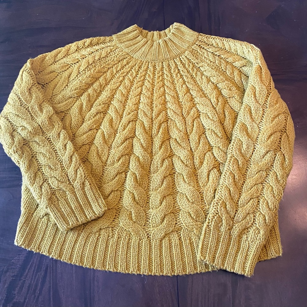 Sezane Sweater- Diego in Golden Sz XS